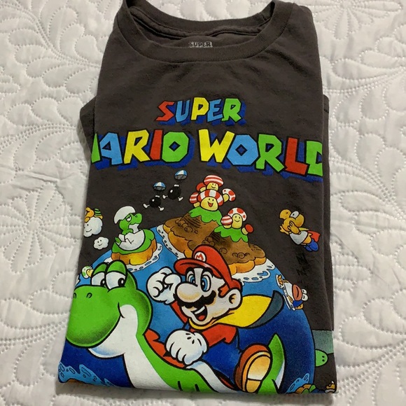 Super Mario World Bright Colored TShirt Sz Small - Picture 7 of 7
